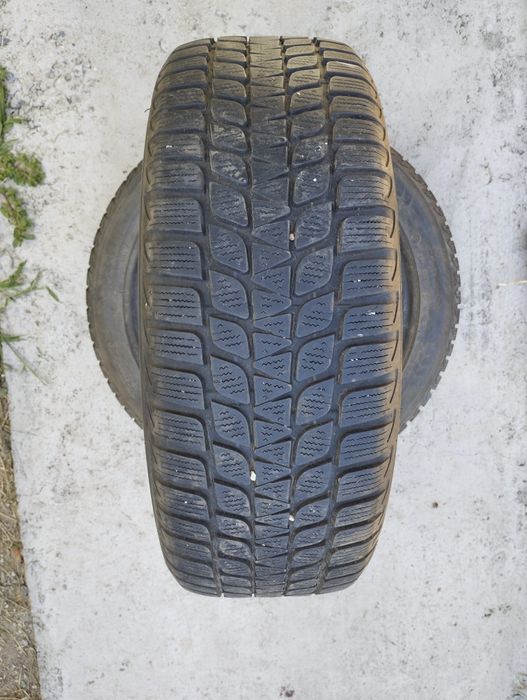 Зимни Гуми Bridgestone-175/55/15-2бр за 40лв.