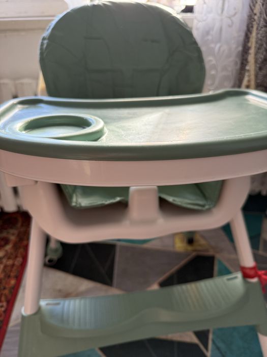 Детский стульчик для кормления