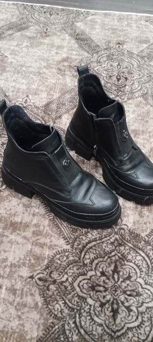 Високи кожени боти дамски за сезона 37 номер кожа