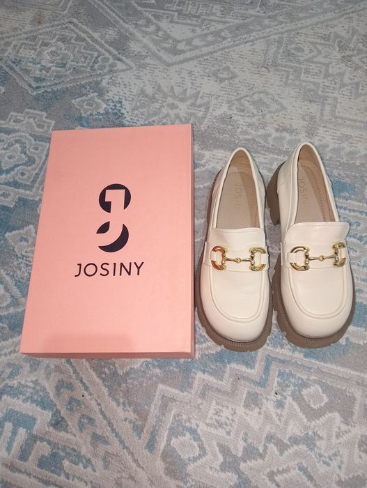 Новый обувь продам за 15000