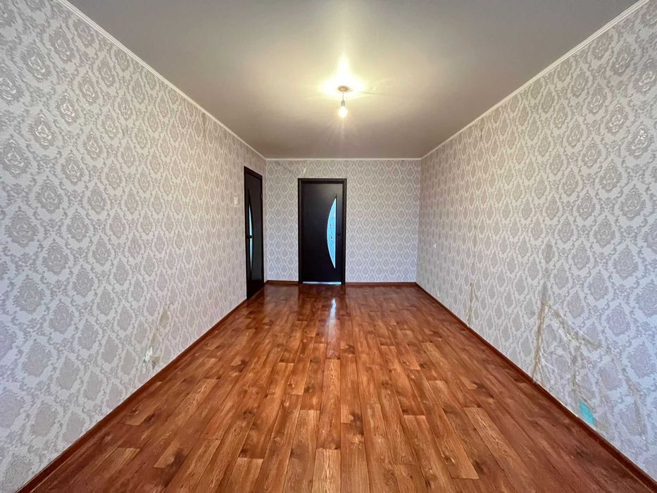 Продается 2-х комнатная квартира ост.С.Тюленина