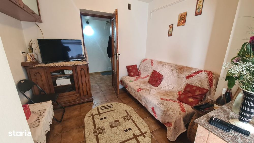 Apartament cu 2 camere de vânzare în Curtea de Argeș.