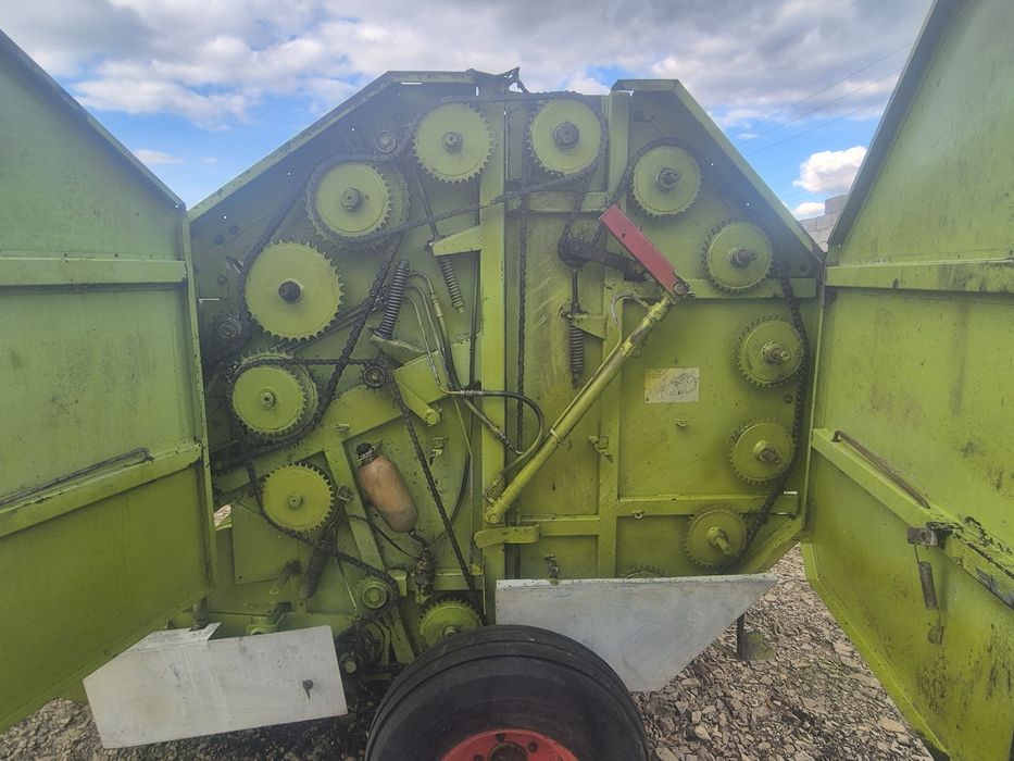 Пресс подборщик Claas rollant 44