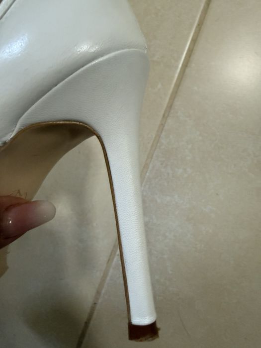 Pantofi alb pielei Eva Minge mar 36