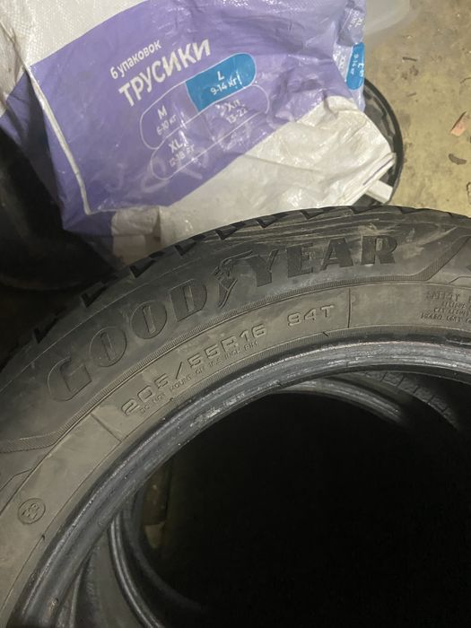 Продам шины б/у 16