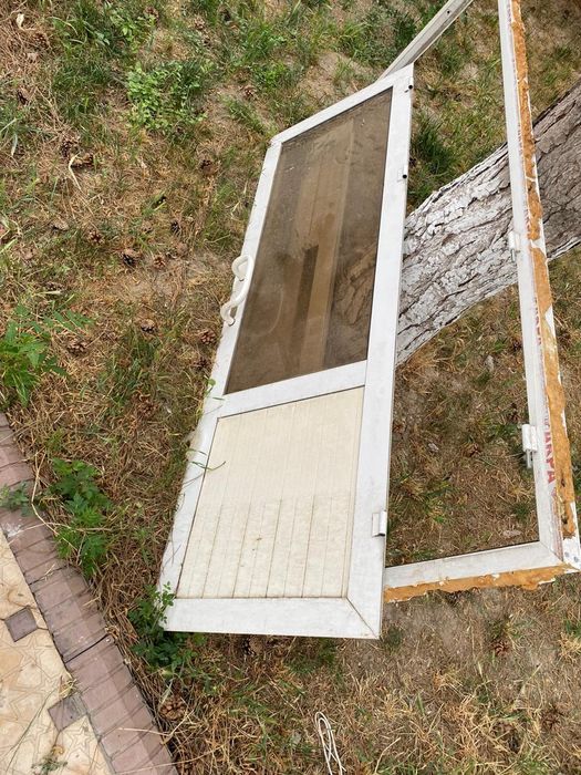 Дверь двойная с косяком