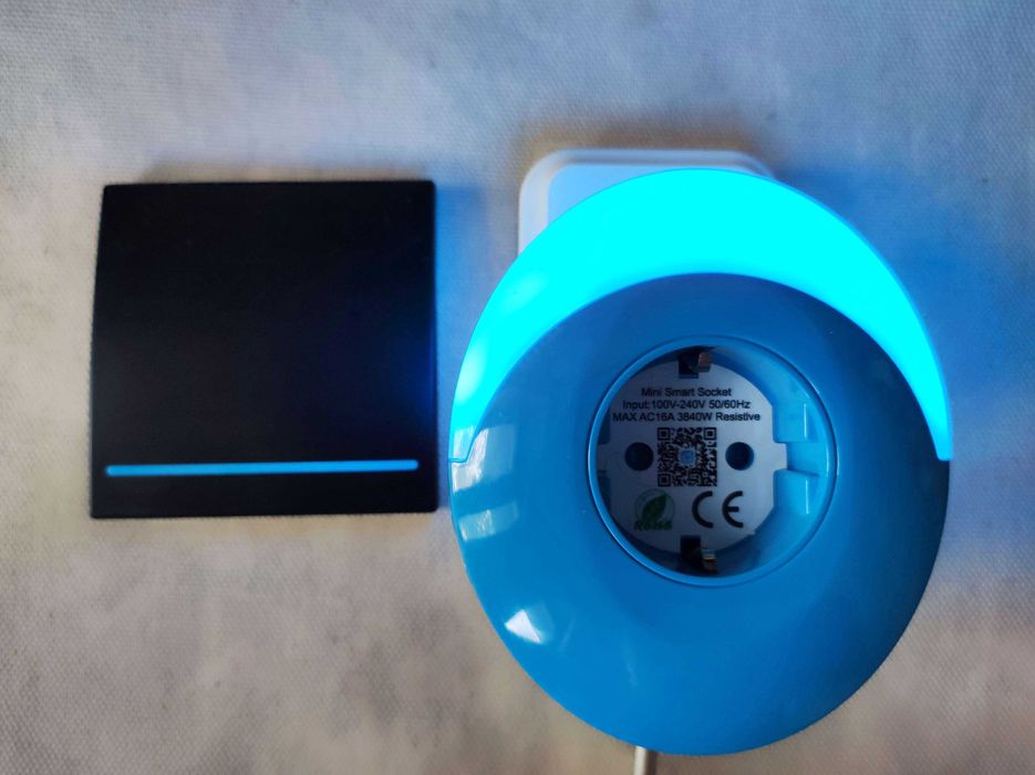 Wi‑Fi розетка 16А с RGB‑ночником и клавишным радио‑выключателем