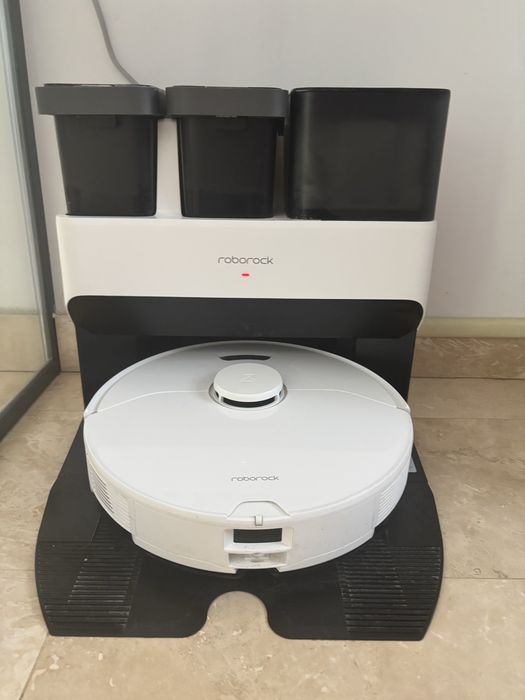 Vând aspirator robot Roborock S7 Max Ultra CE, aspiratie 5500 Pa, cartografiere 3D