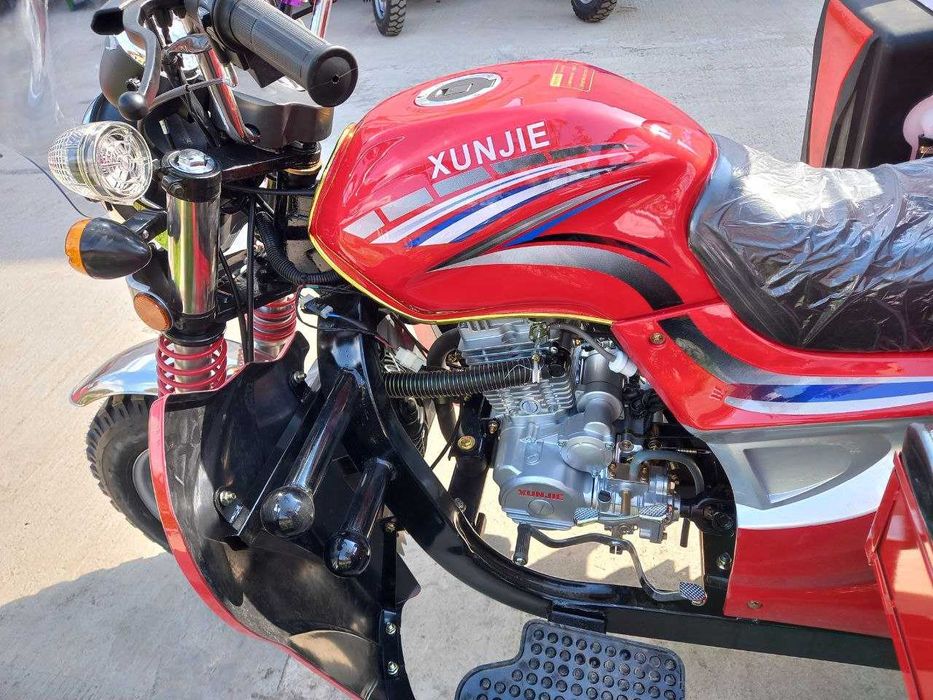 Трёхколёсный грузовой мотоцикл XUNJIE 200 CC