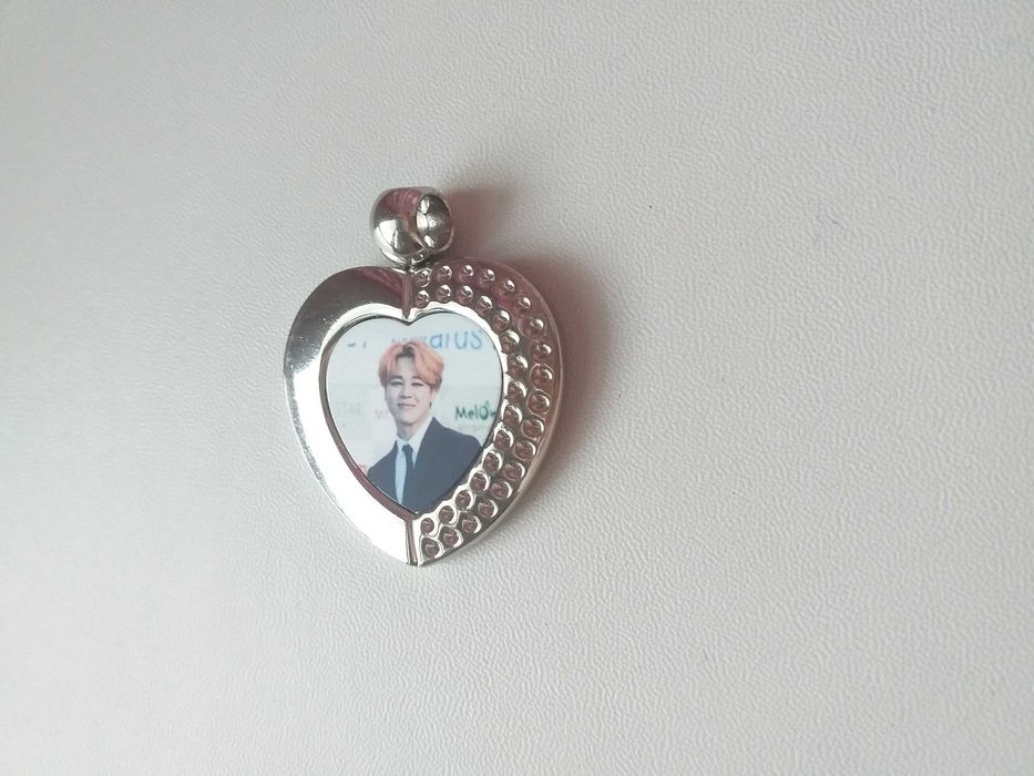 уникална висулка за колие или чанта на BTS