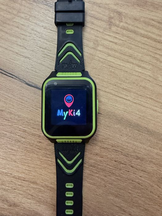 Детски GPS смарт часовник MyKi 4 – отлично състояние