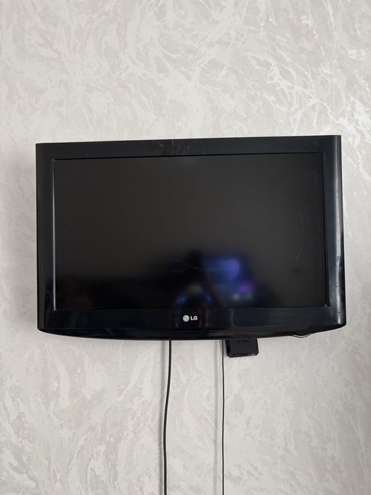 Продам телевизор LG