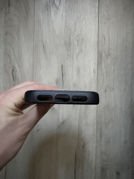 Husa Njord iPhone 14 Pro