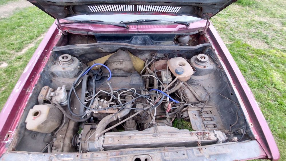 Vand golf mk1 1980 ( NU DEZMEBREZ )