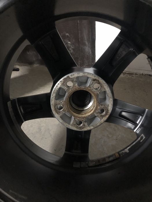 Диски вместе с резиной