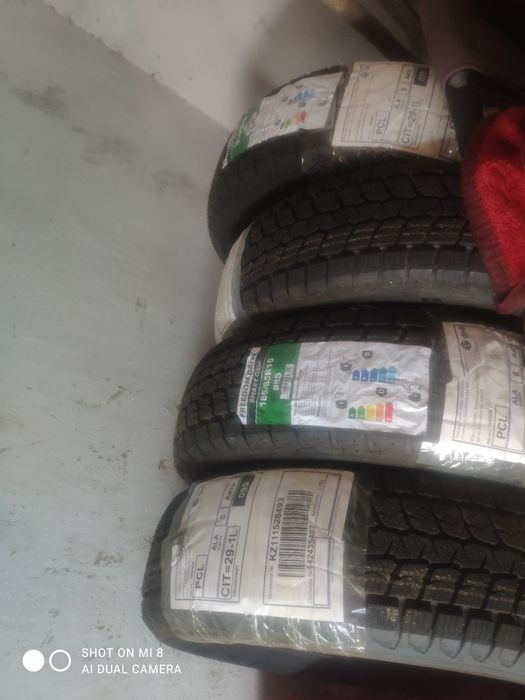 Комплект зимних шин новых.
