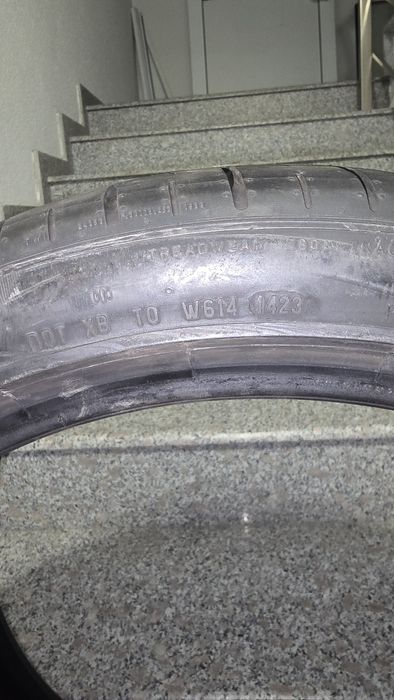 2 бр летни гуми 245/40 R20