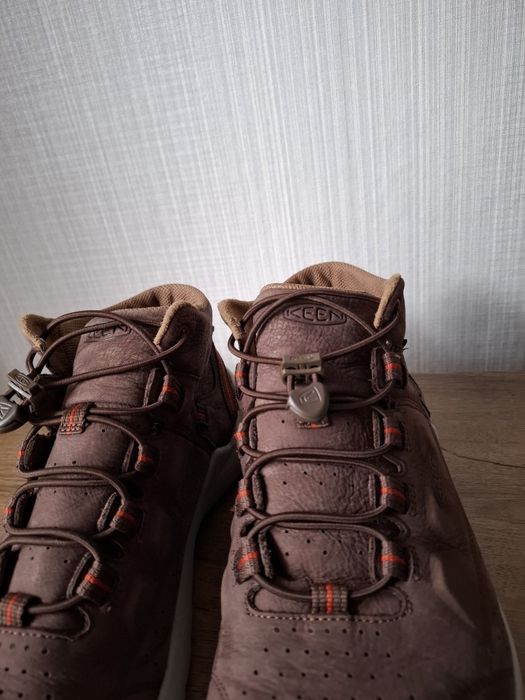 KEEN мъжки обувки 43 номер.
