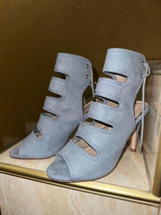 Сини токчрта с връзки