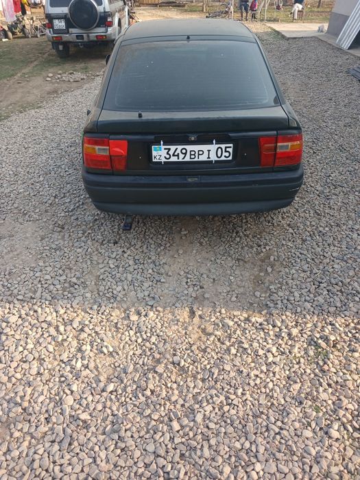 Opel vectra     .