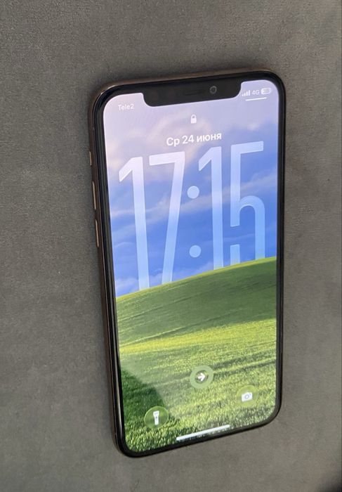 Продам iphone 11 pro срочно