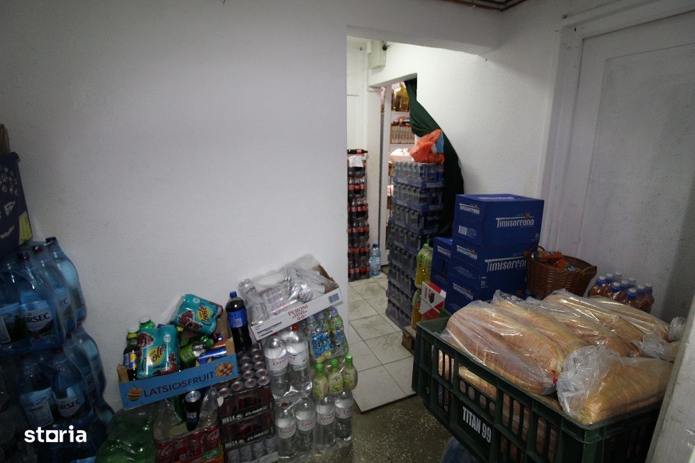 Vând spațiu comercial în Hunedoara, zona Micro 5/2, 64mp