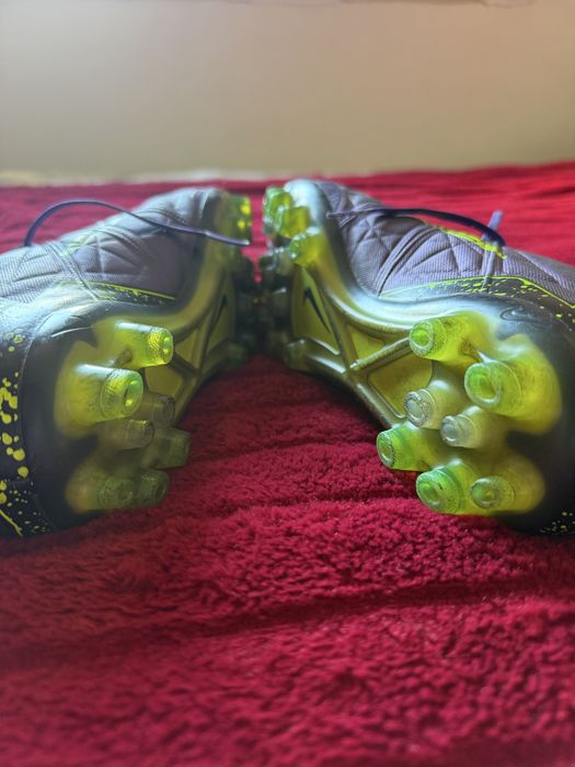 Ghete fotbal nike Hypervenom