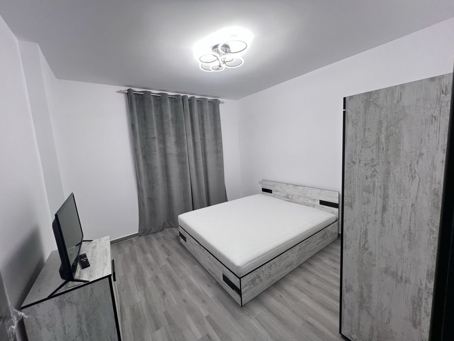 Inchiriez apartament
