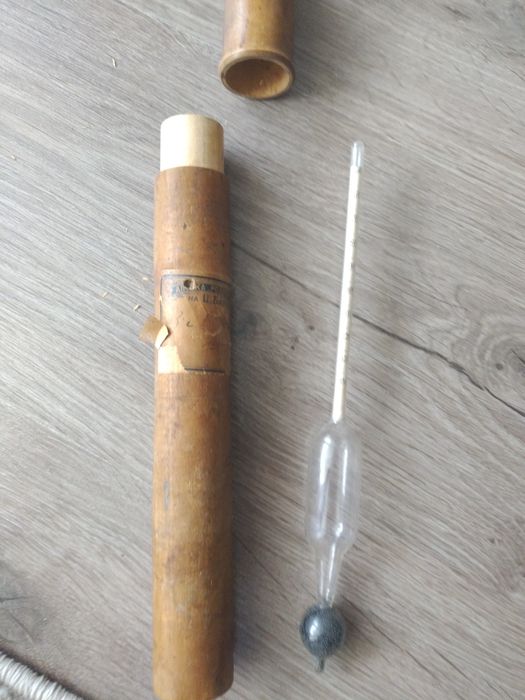 Захаромер в кутия