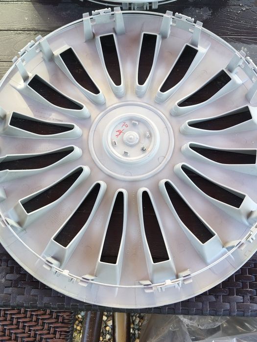 Capace jante tablă Mercedes , Renault , Opel, Peugeot