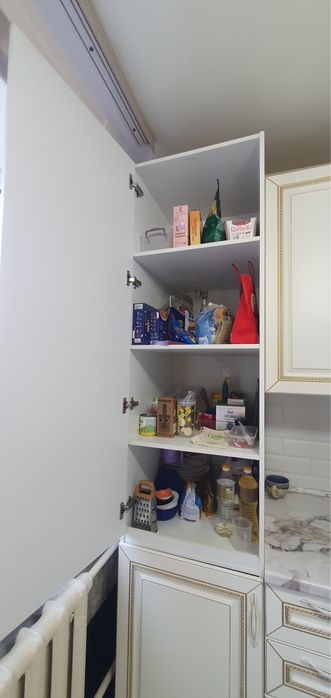 Продам кухонный гарнитур 2.20 м МДФ краска