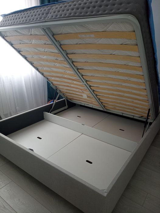 Кровать, материал лён 1,8х2,0