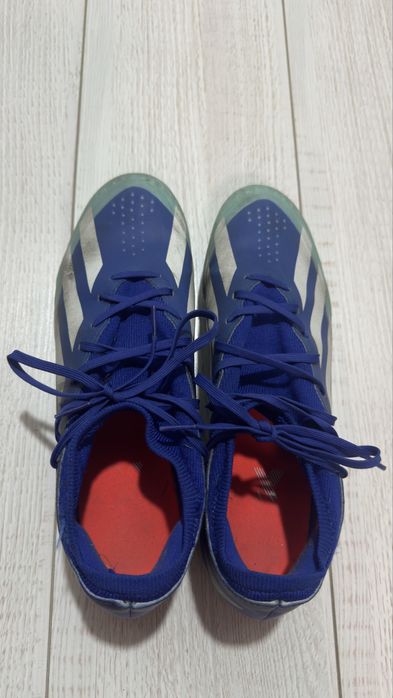 Футбольные бутсы Адидас