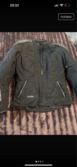 Costum cu protectie pentru motociclisti