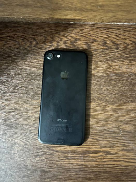 Qora rangli iphone 7