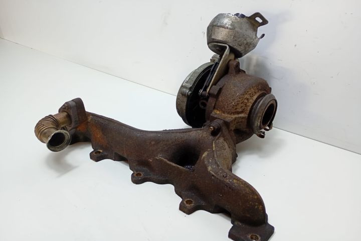 Turbina turbosuflanta 2.0 tdi 9662461980 Volvo V50 prima generatie se