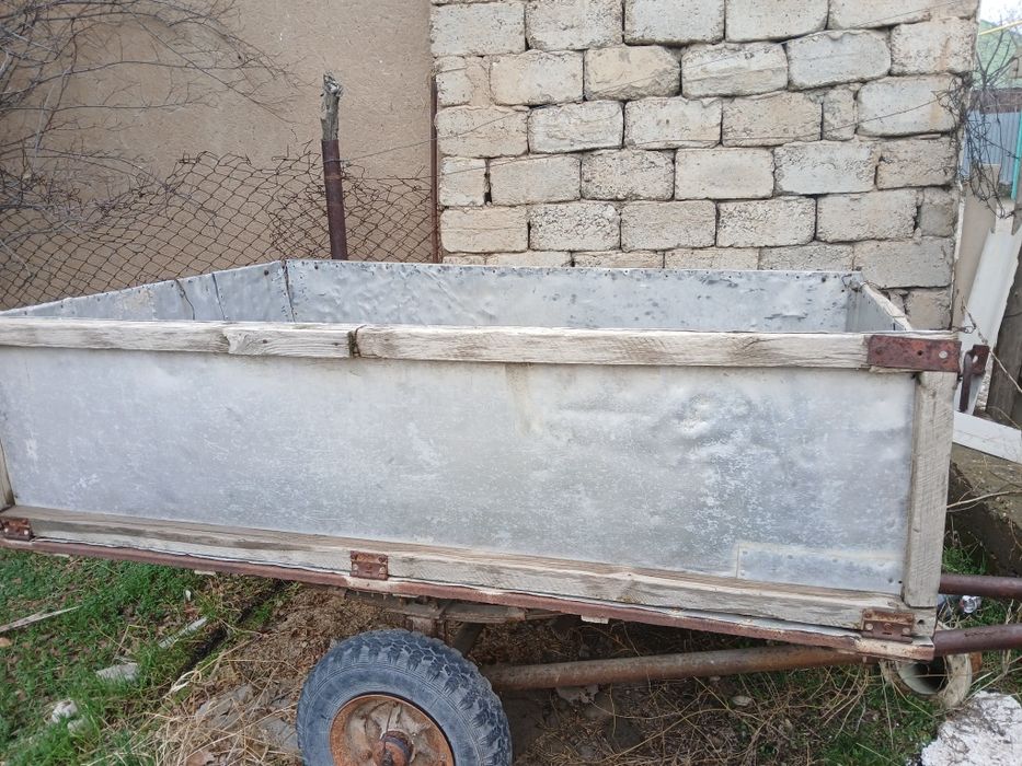 Прицеп обычный в хорошем состоянии срочно торг есть