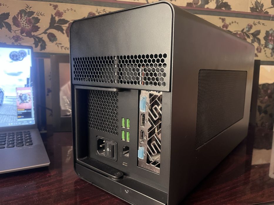 Внешняя видеокарта SAPPHIRE NITRO