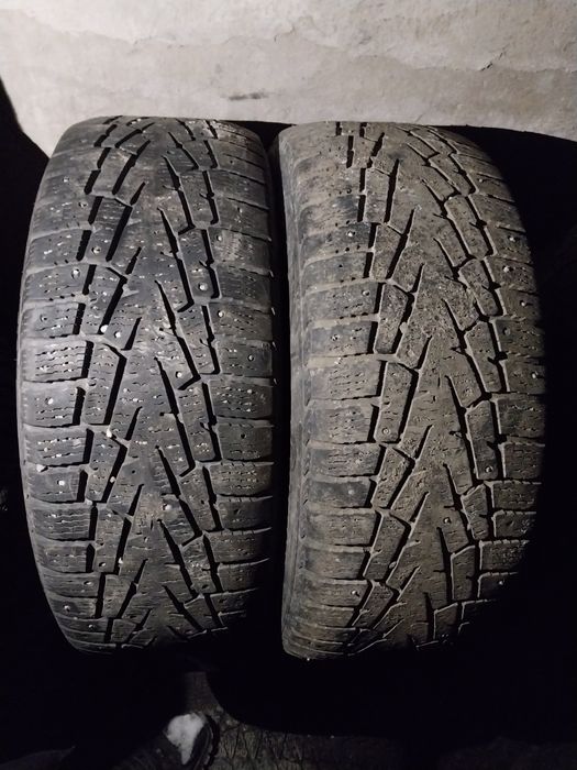 2 шины Cordiant 215 55 R16 за 18 тысяч.