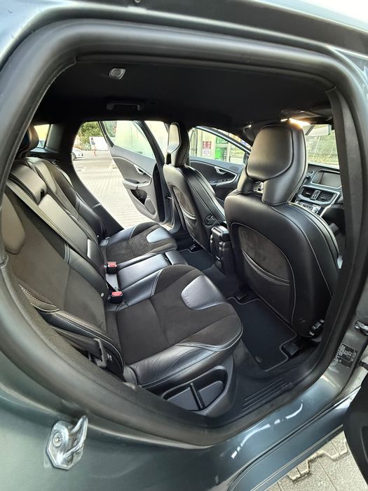 Volvo v40 R-Design