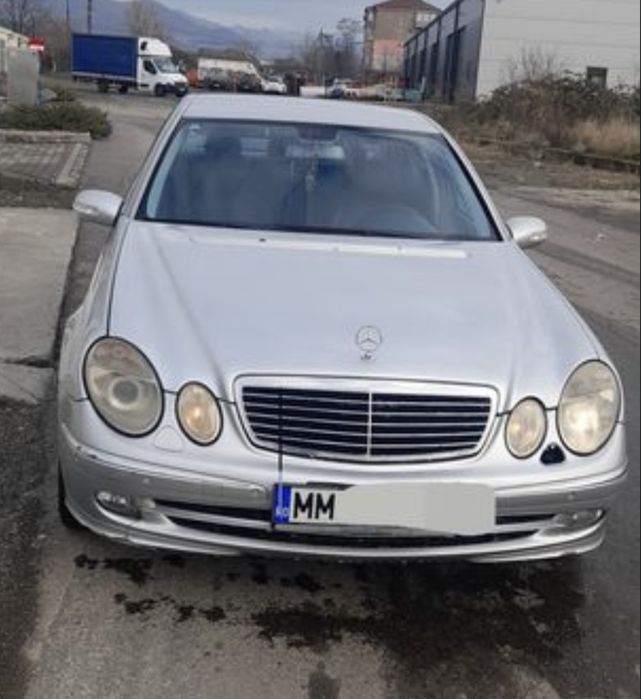 MERCEDES-BENZ E-Class 0 — imagine 4