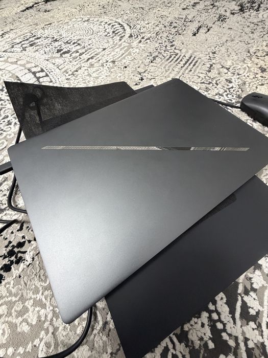 Asus rog zephyrus G16