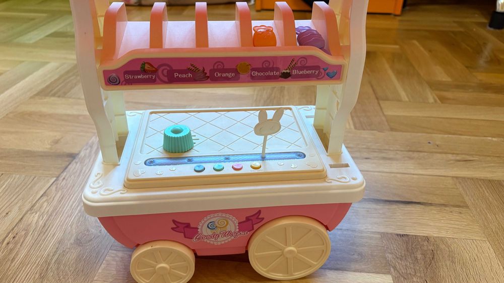 Играчки busy board / количка с бонбони / кошара бебе / плюшена люлка