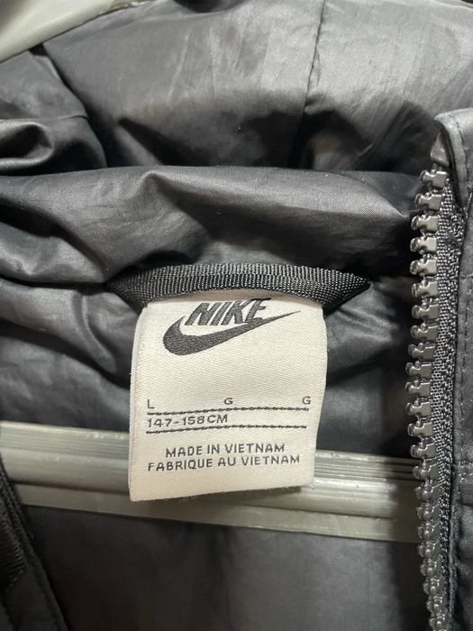 Дамско зимно яке Nike