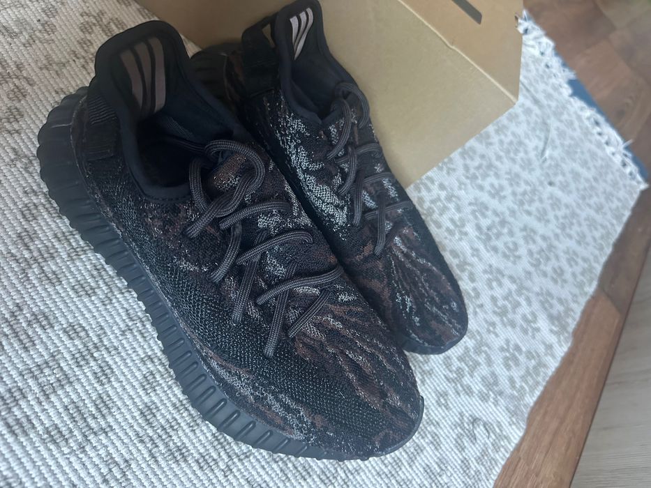 Yeezy Boost 350 V2 37 1/3