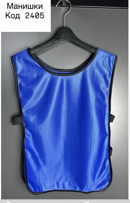 Манишки-взрослые,детские.