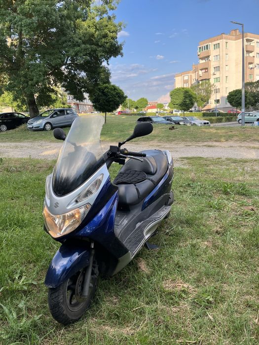 Suzuki burgman 150