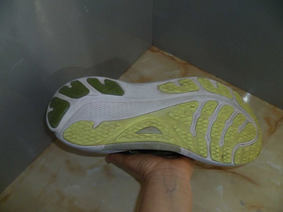 ASICS маратонки №47