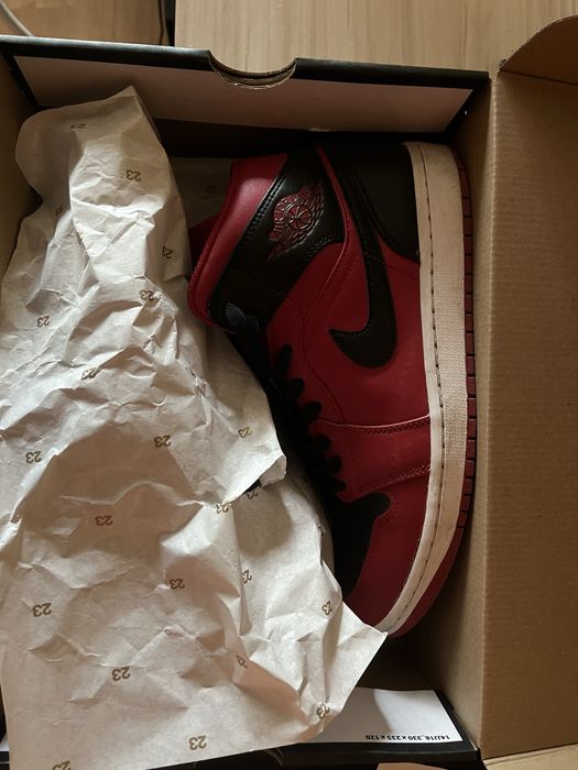 Jordan 1 Mid Reverse Bred