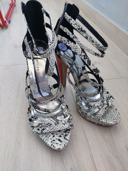 Токчета Karen Millen